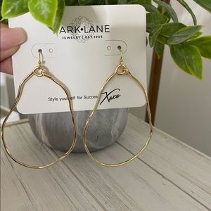 💕💕 New stock mochi earrings silver & gold.💕💕